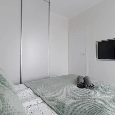 Central Warsaw Apartment - Great Location- One Bedroom Apartment - Siedmiogrodzka 3 Exterior photo